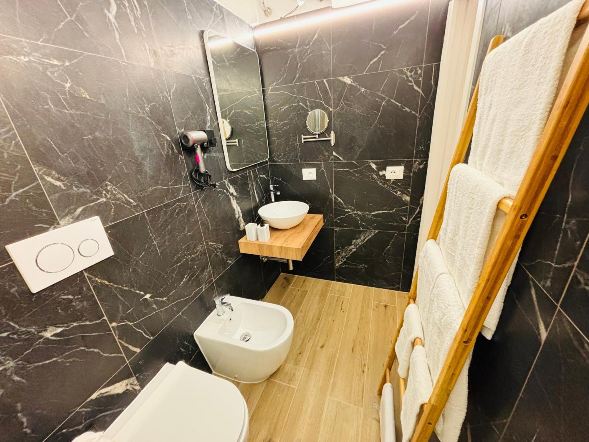 La Petite Suite 圣雷默 外观 照片